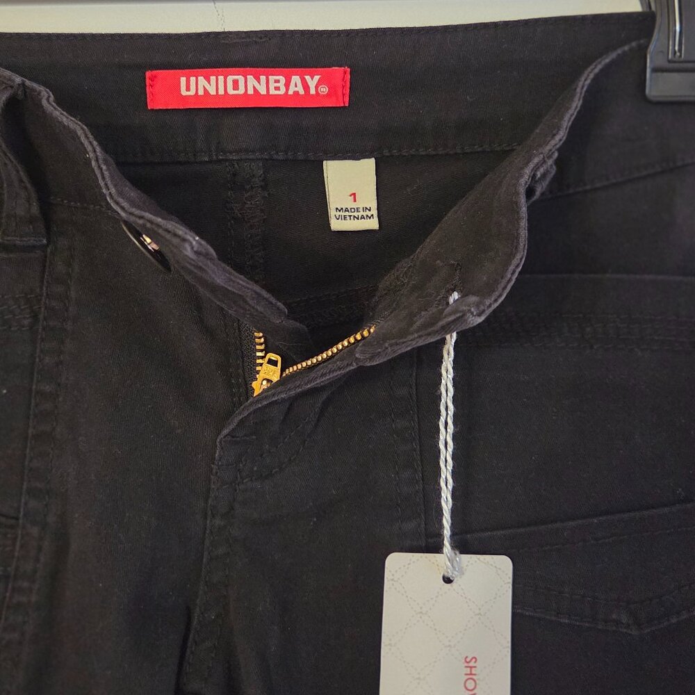 Union Bay Black Shorts - Picture 3 of 3